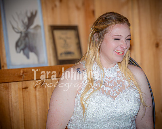 Michael & Ashlee McGrath - The Certificate - TJP (9 of 10)