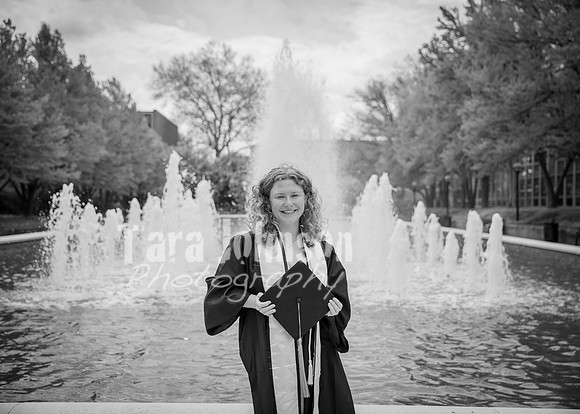 24 Grad Pictures - Kara BW-89