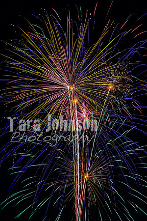 2022 Cedar Island Fireworks - TJP (14 of 25)