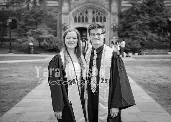 24 U of M Grad Photos - Audrey-174