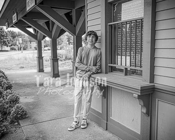 Corbin Gibson @ Highland Depot Tracks - BW - TJP (41 of 43)