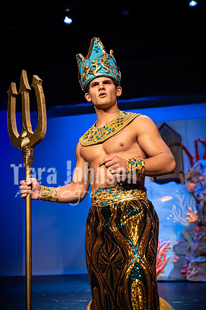 22 LHS Theatre - Mermaid R1 - Act 1 - TJP (105 of 363)