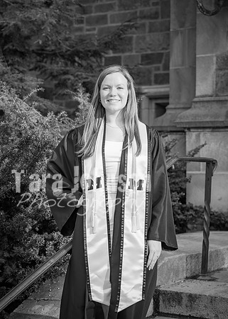 24 U of M Grad Photos - Audrey-180