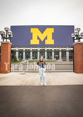 24 U of M Grad Photos - Audrey-7