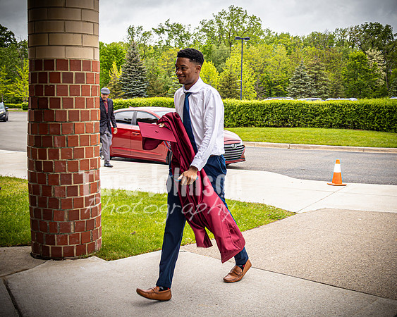 25 U of D - Candids (Entrance) - TJP (31 of 161)