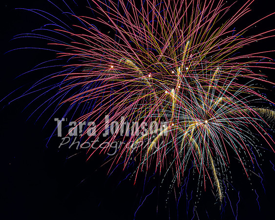2022 Cedar Island Fireworks - TJP (12 of 25)