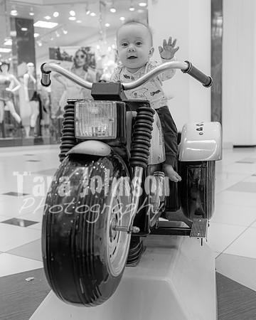 Teddy Briggs (and Abigail) - BW - TJP (31 of 78)