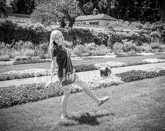 Claire Jones @ Cranbrook - BW - TJP (88 of 100)