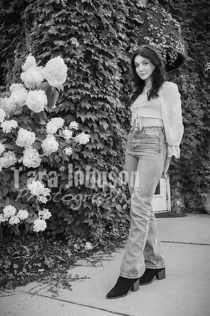 Aubrey Snavley - BW - TJP (12 of 45)