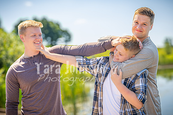 Hendrickson Family @ Indian Springs - Color - TJP (10 of 29)