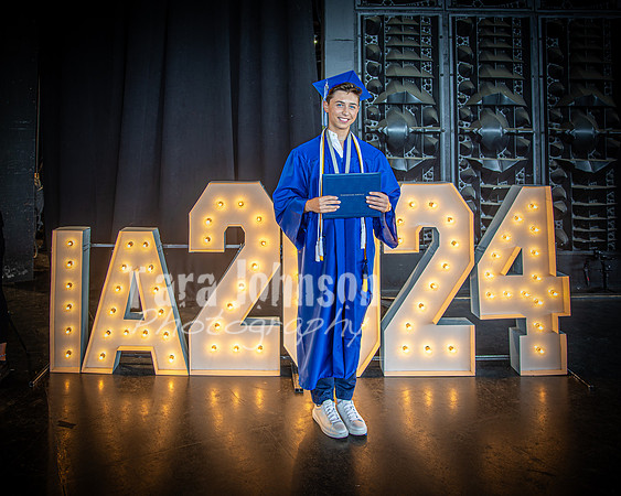 2024 IA Graduation - Angle Lighted Sign - TJP (174 of 341)