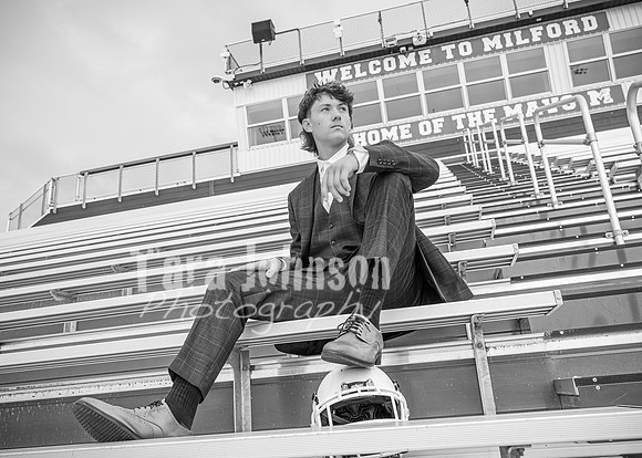 Brok Badertscher @ MHS - BW - TJP (8 of 44)