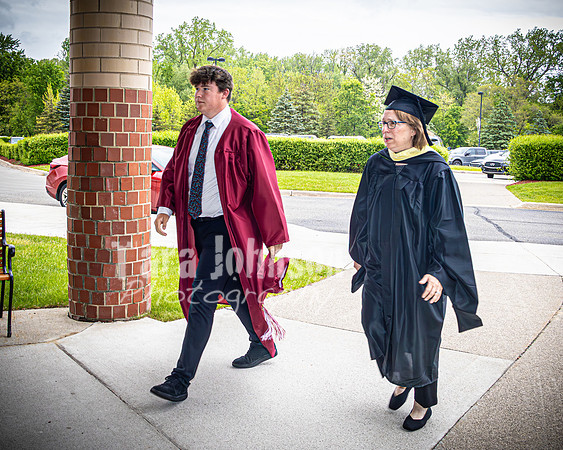 25 U of D - Candids (Entrance) - TJP (94 of 161)