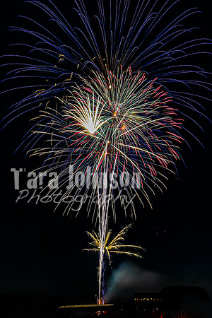 2022 Cedar Island Fireworks - TJP (20 of 25)