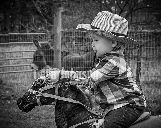 Marhofer Family - BW - TJP (20 of 26)