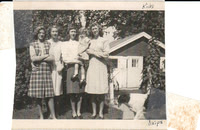 1945 Linda & Sisters & Chipper