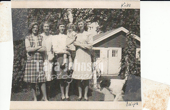 1945 Linda & Sisters & Chipper