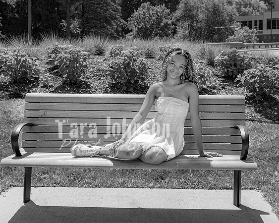 Anna Allen @ Central Park in Milford - BW - TJP (89 of 100)