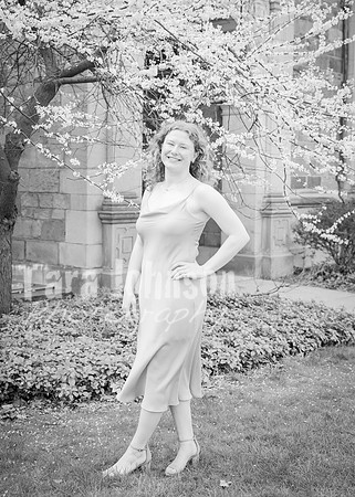 24 Grad Pictures - Kara BW-65