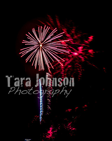 2022 LHS Fireworks - TJP (19 of 90)