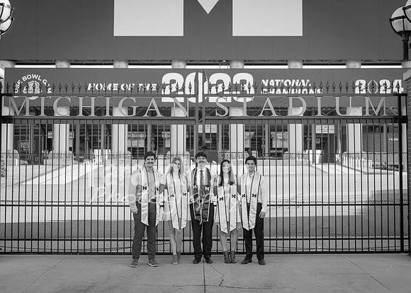 Kera & Friends Grad Photos W25 B&W (144 of 259)