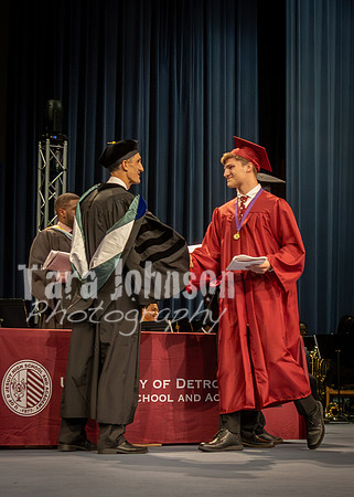 UDJ Graduation 2025 - Handshake (336 of 346)