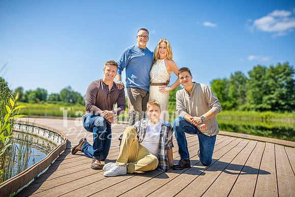 Hendrickson Family @ Indian Springs - Color - TJP (1 of 29)
