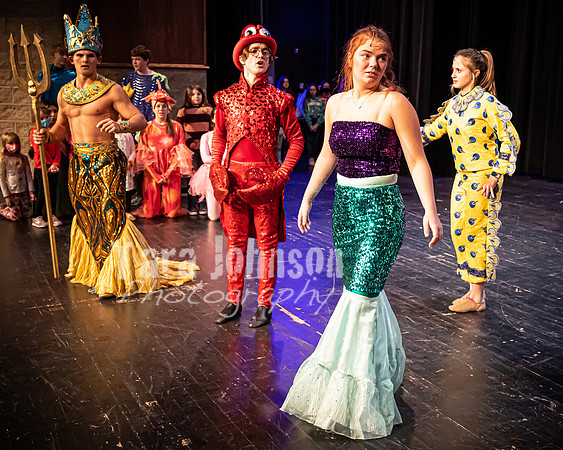 22 LHS Theatre - Mermaid R1 - Act 1 - TJP (94 of 363)