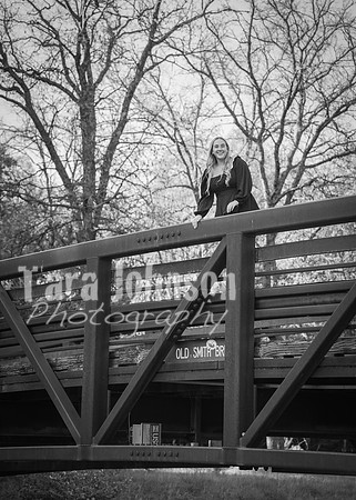 24 Senior Photos - Grace Fitzgerald B&W (15 of 171)