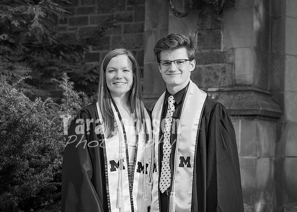 24 U of M Grad Photos - Audrey-208