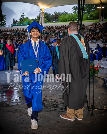 22 IA Grad - Angle #4 Celebration Walk - TJP (205 of 345)