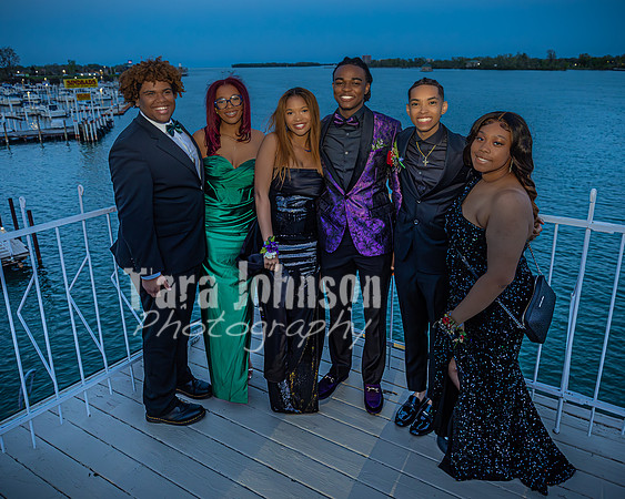 2024 U of D Prom - The Candid - TJP (7 of 66)