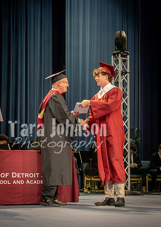 UDJ Graduation 2025 - Handshake (244 of 346)