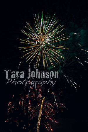 2025 Cedar Island Fireworks - TJP (8 of 88)