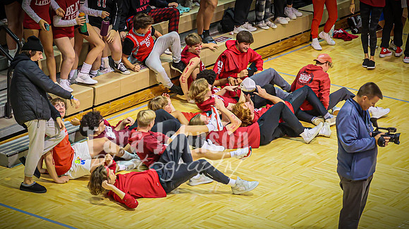2022 MHS Mav Crew @ Vball - TJP (6 of 8)