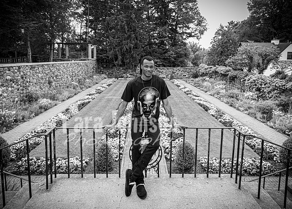 Gerrard McCoy @ Cranbrook Gardens - BW - TJP (75 of 127)