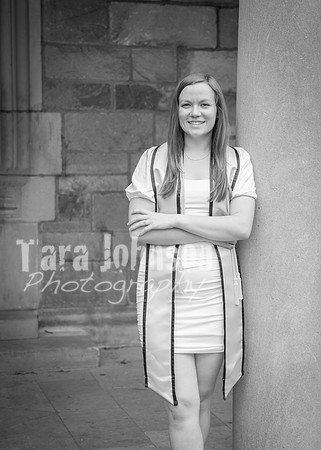 24 U of M Grad Photos - Audrey-118