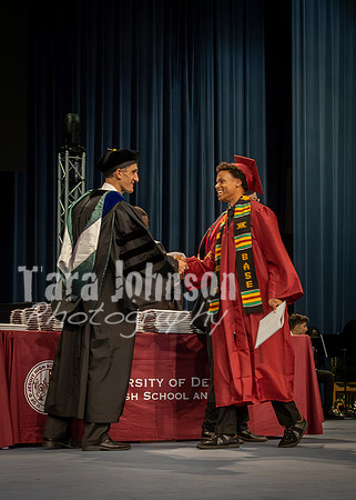 UDJ Graduation 2025 - Handshake (93 of 346)