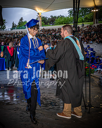 22 IA Grad - Angle #4 Celebration Walk - TJP (222 of 345)