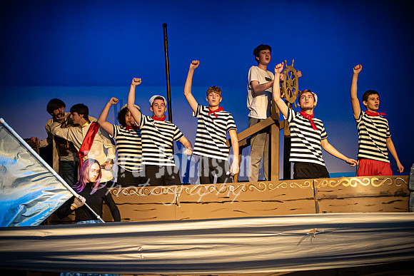 22 LHS Theatre - Mermaid R1 - Act 1 - TJP (17 of 363)